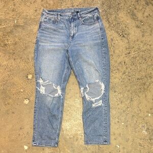 American Eagle Distressed Blue Jeans
